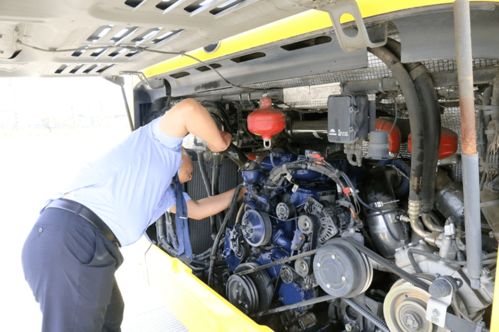 不懼高溫“烤”驗，公交公司全力保障市民清涼出行